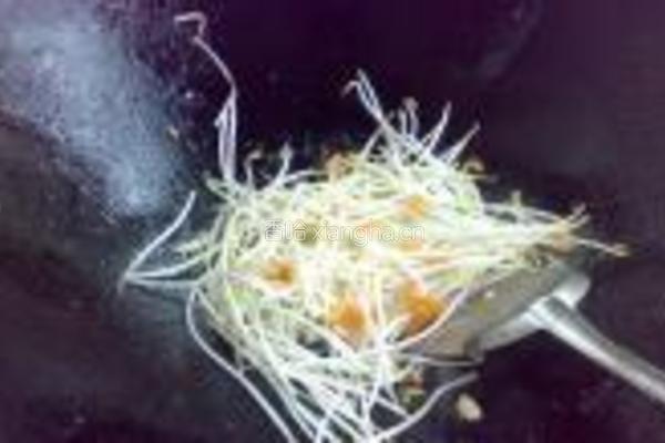虫草银芽炒粉丝的做法图解8