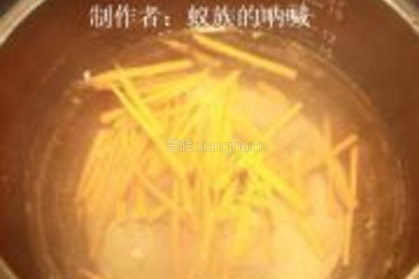 杏鲍菇炒肉丝的做法图解2