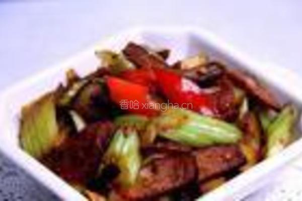 西芹香干炒腊味的做法图解9