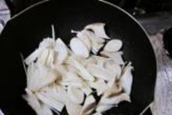 鲜菇鸡汁煲的做法图解9