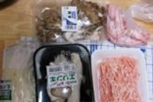 鲜菇鸡汁煲的做法图解1
