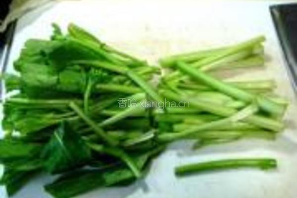鱼肚扒菜心的做法图解2