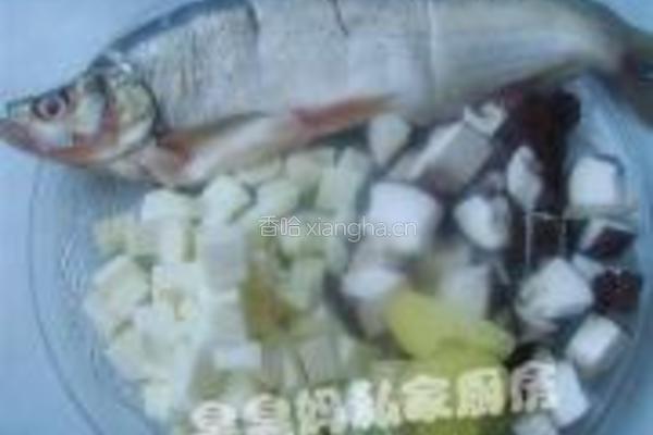 干烧鳜鱼的做法图解2