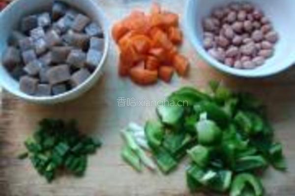 宫爆鸡丁的做法图解3