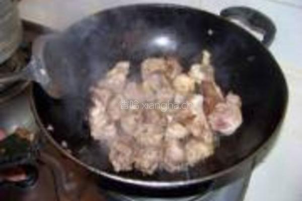 茶树菇焖鸭的做法图解4