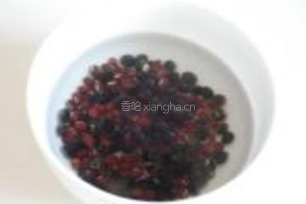 五谷杂粮粥的做法图解2