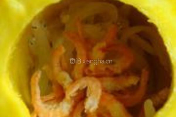 虾仁银鱼金瓜盅的做法图解8