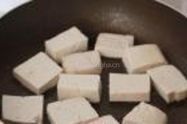 桃仁木耳豆腐煲的做法图解5