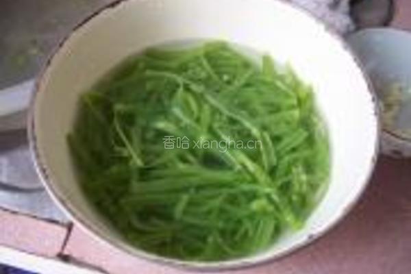 掠拌空心菜梗的做法图解5