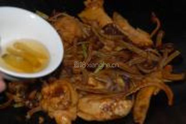 茶树菇烧鸡翅的做法图解12
