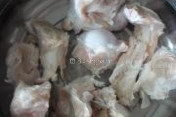 豆皮筒骨鲜汤的做法图解3