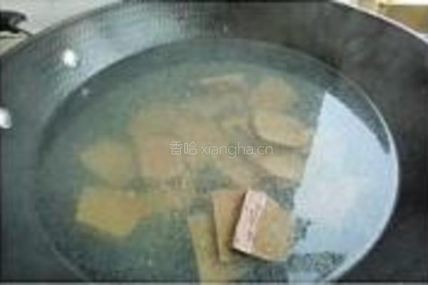 鸭胗鸭血煲的做法图解4