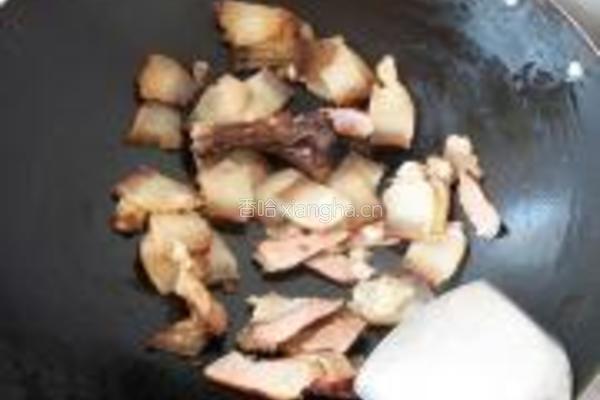 蒜苗炒腊肉的做法图解4
