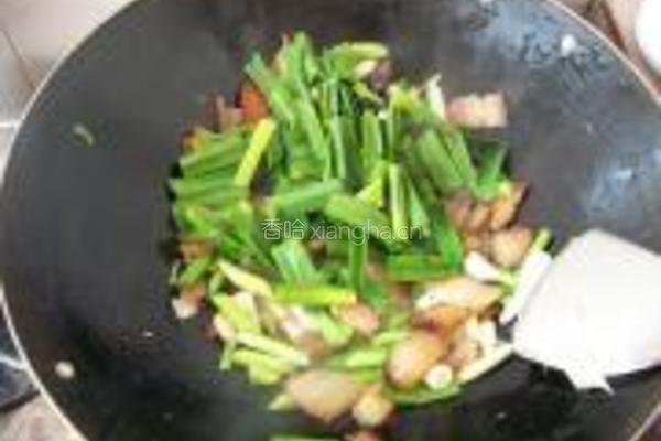 蒜苗炒腊肉的做法图解6