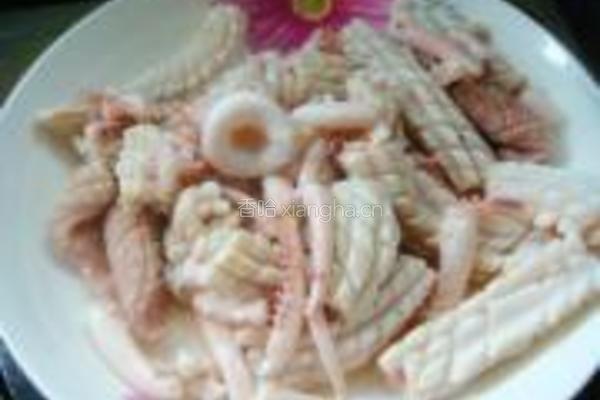 白炒墨鱼卷的做法图解7