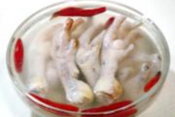 泡椒凤爪的做法图解11