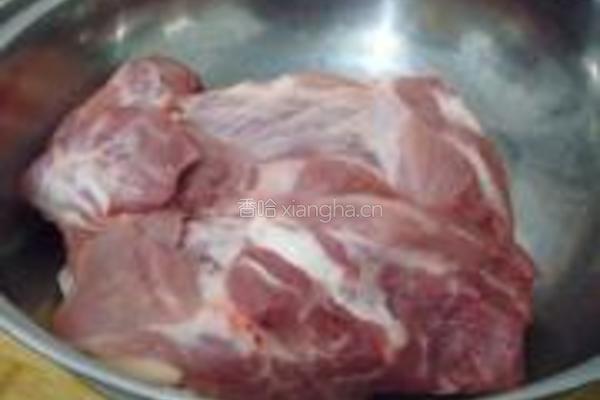 笋茸粉条红烧肉的做法图解1