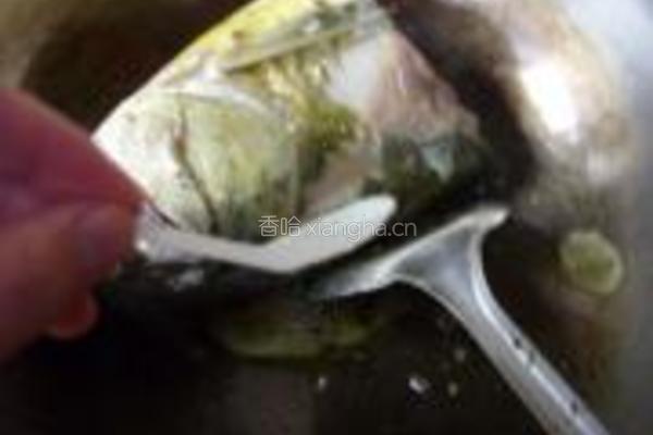 鱼头豆腐枸杞浓汤的做法图解4