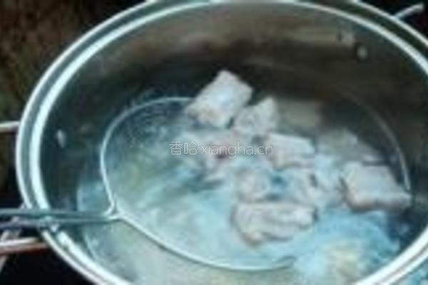普洱茶烧排骨的做法图解2