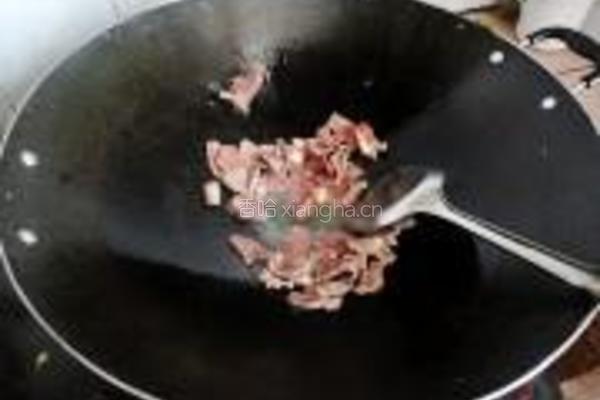 猪心炒丝瓜的做法图解2