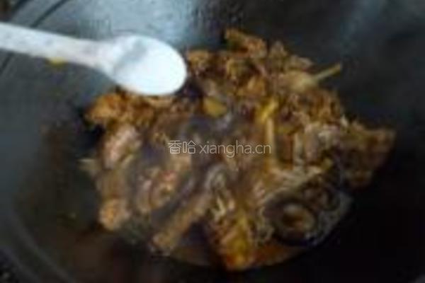 香菇炒鸡的做法图解11