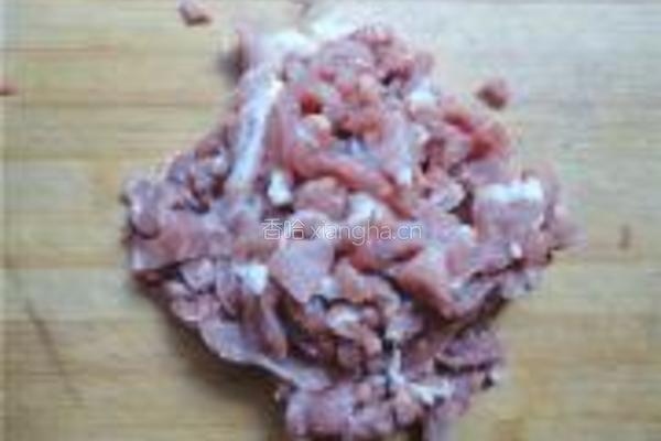 野生芦蒿炒肉丝的做法图解1