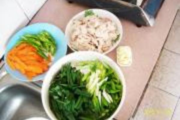 胡萝卜蒜苗回锅肉的做法图解3
