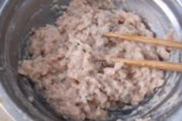 韭菜鲅鱼饺子的做法图解1