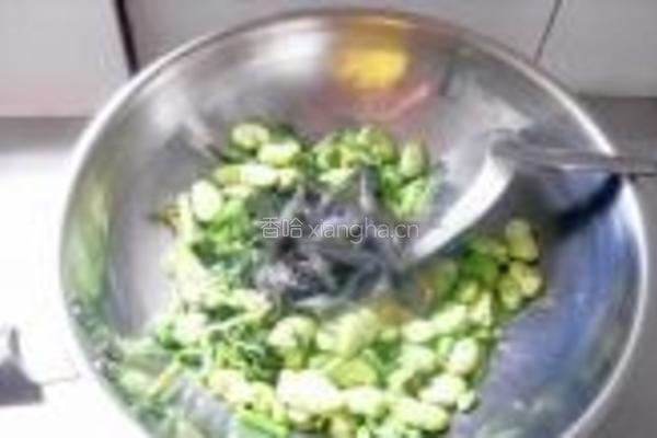 咸菜毛豆豆瓣酥的做法图解9