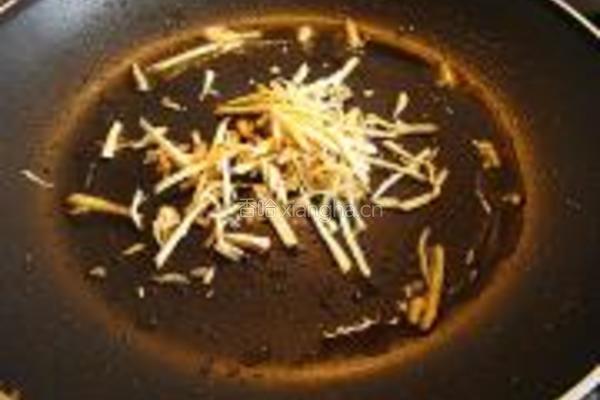 紫苏香煎三文鱼骨的做法图解5