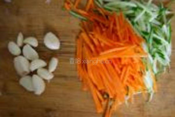 蒜香拌云丝的做法图解2