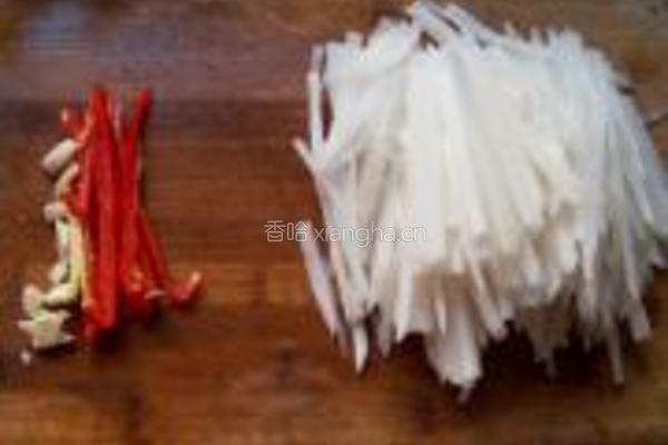 银鱼萝卜丝的做法图解2