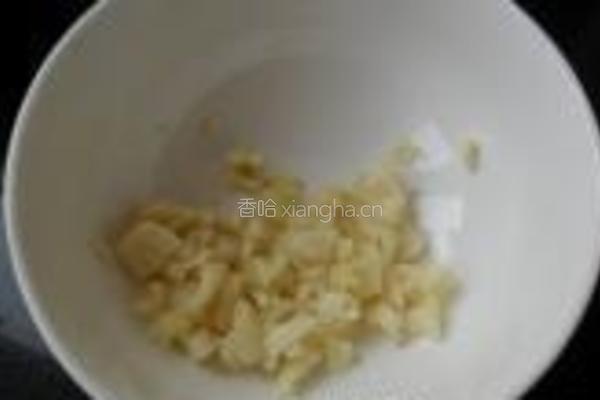 蒜香豌豆苗的做法图解2