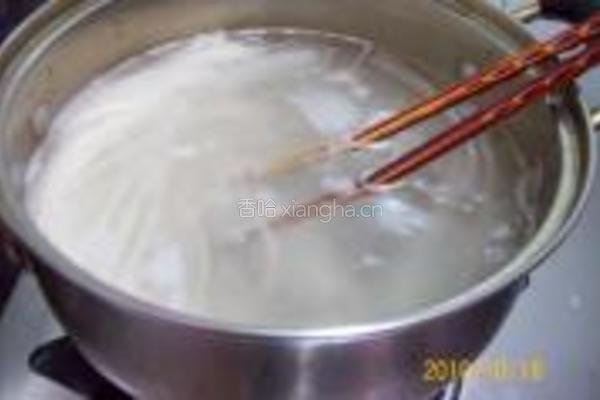 香菇排骨山珍汤面的做法图解50