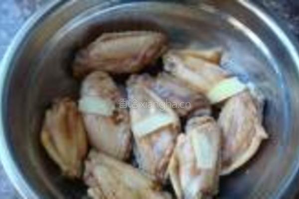脆皮炸鸡翅的做法图解5