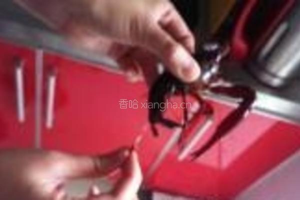 麻辣小龙虾的做法图解1