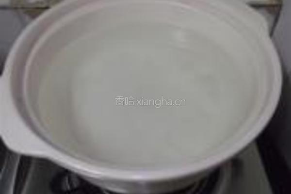 青橄榄萝卜汤的做法图解4