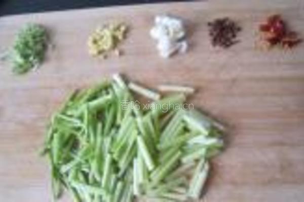 芹菜炒土豆丝的做法图解2