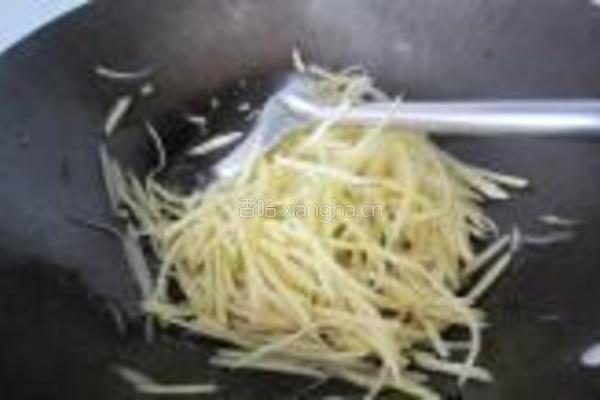 芹菜炒土豆丝的做法图解5