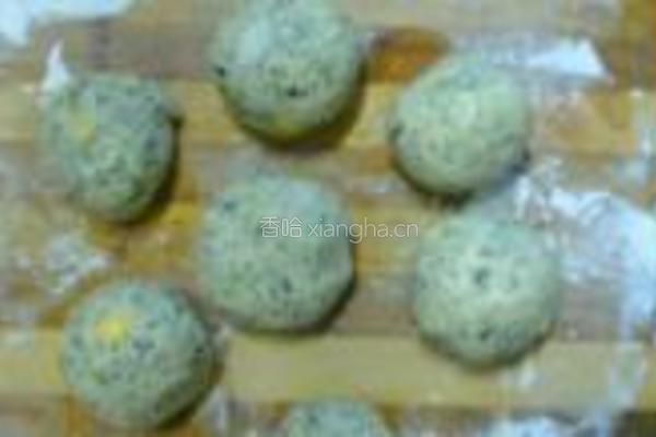 紫苏南瓜叶芝麻饼的做法图解5