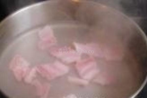 咸肉片炒白菜帮子的做法图解3
