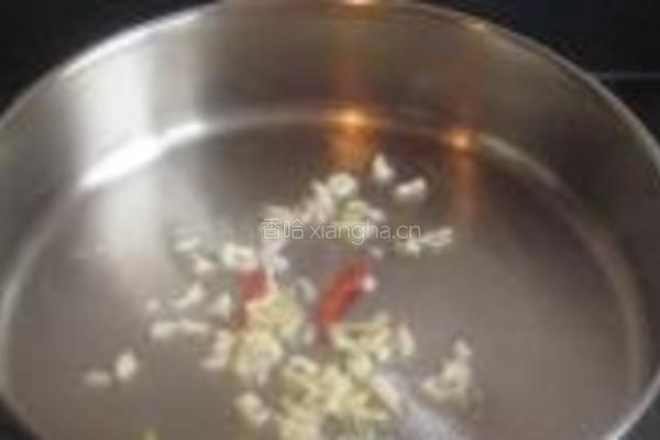 咸肉片炒白菜帮子的做法图解4