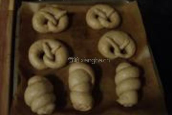 玉米肠肉桂面包卷的做法图解14
