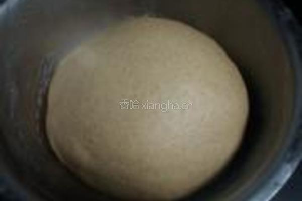 玉米肠肉桂面包卷的做法图解5