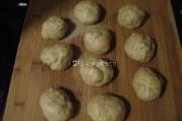 玉米肠肉桂面包卷的做法图解6