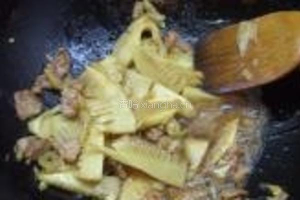 春笋黄瓜炒肉的做法图解5