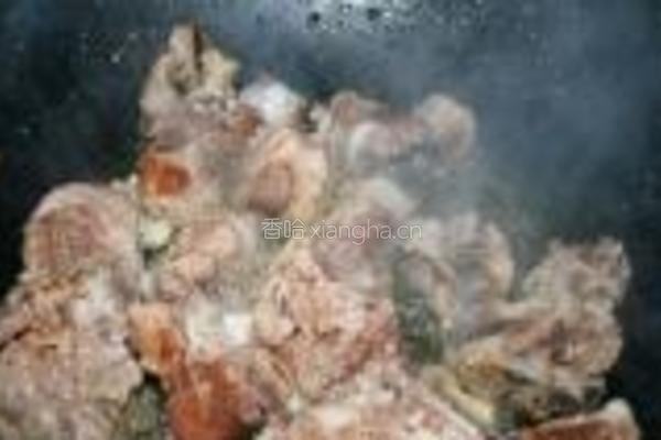 土豆烧排骨的做法图解10