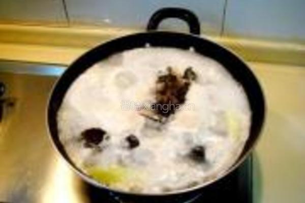 醋椒黄鱼头的做法图解10