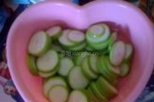 清炒葫芦瓜的做法图解2