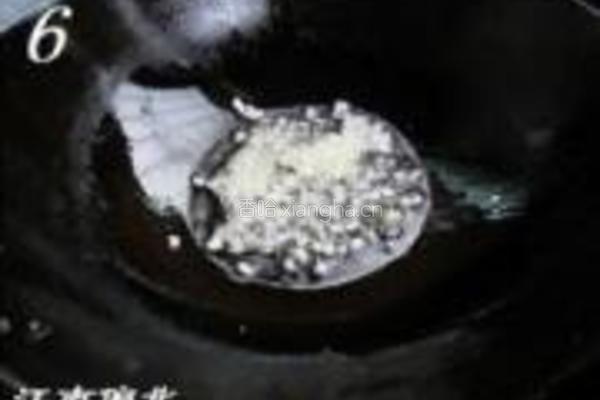 西芹炒虾仁的做法图解6